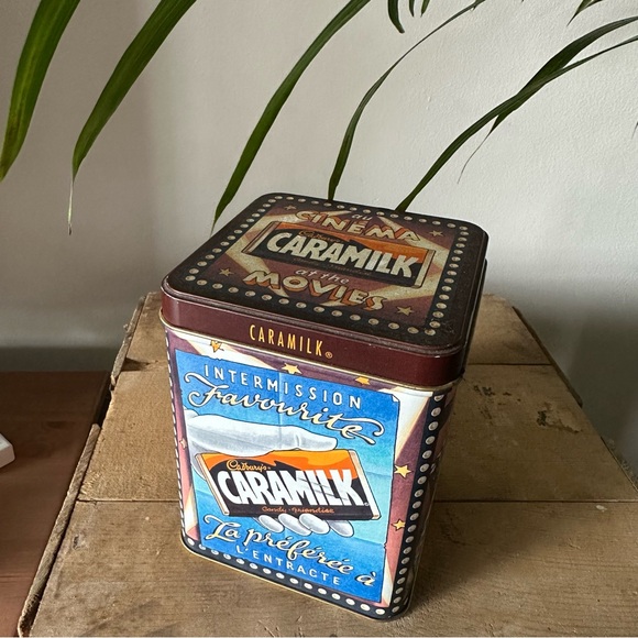 3 for $20 ✨ Cadbury Caramilk At The Movies Collector Hinged Tin. French/English. - Picture 3 of 5